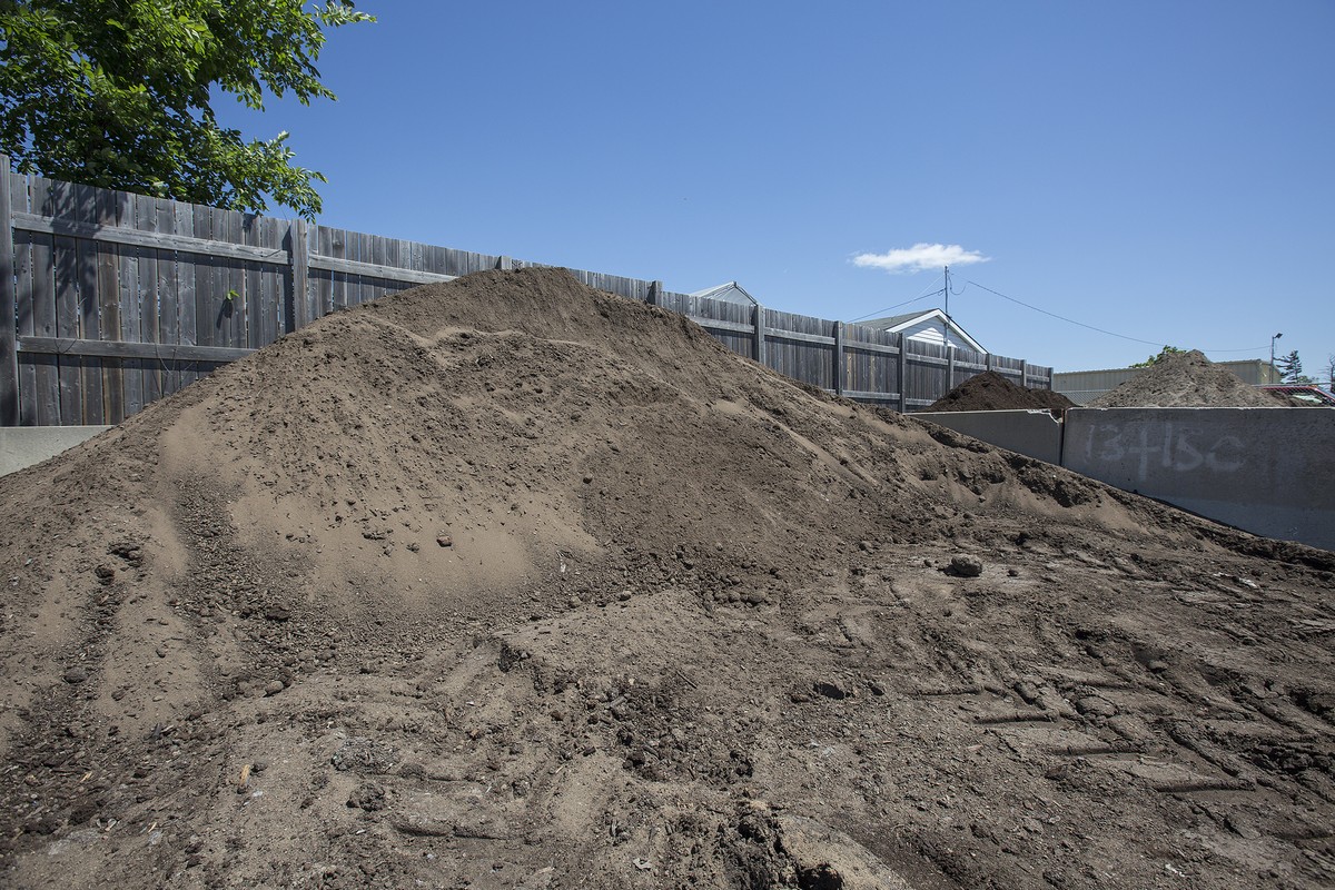 Soils & dirt in bulk piles